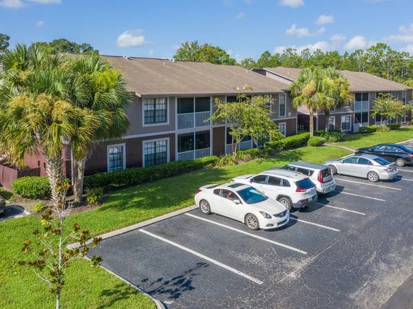 $1,330 / 1br - 650ft2 - Ceiling Fan, Business Center, Washer/Dryer (26675 Players Cir, Lutz, FL)63991086523522121