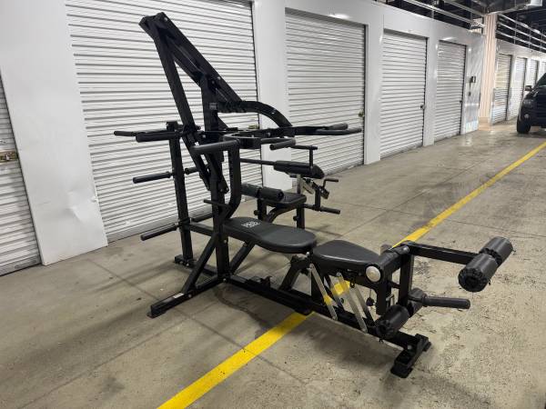 MARCY PRO PLATE LOADED MULTISTATION COMPLETE WORKOUT SYSTEM 1