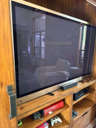 65” Vizio flat screen tv 1