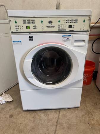 SPEED QUEEN WASHERS x4 would be great for a BUSINESS 1