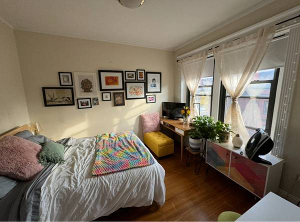 $1,400 / 2br - ✨ Habitación disponible en encantador apartamento de Coolidge Corner — 10/1 (Brookline)63824667003009120
