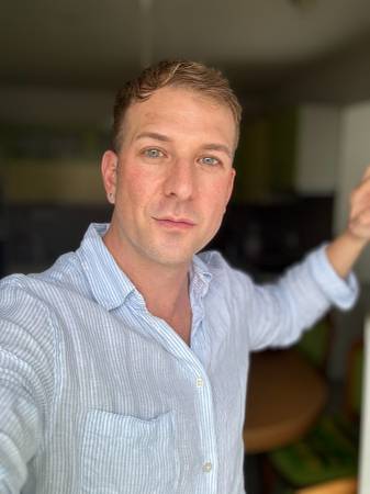 Part time babysitter (weekends and travel) 1