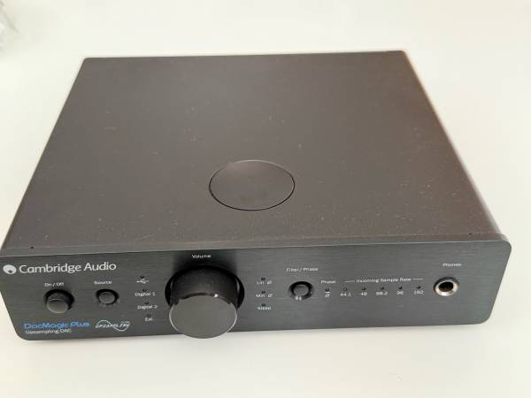 Cambridge Audio DacMagic Plus Upsampling DAC / Preamp 1