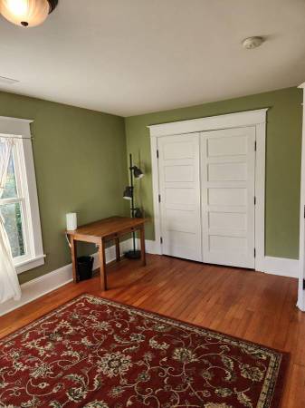 Habitación privada de $530 disponible hoy en casa limpia (Colorado Springs)63658129627777121