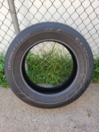 Tire -1 Bridgestone Ecopia 215/65R17 1