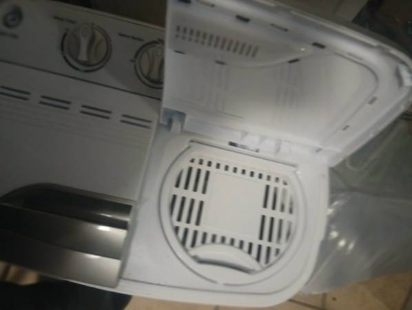 Small portable washer and dryer (Pensacola)63836590851331122