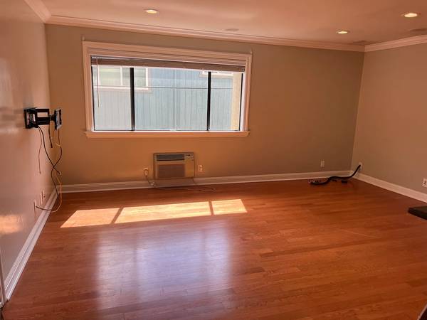 $1,435 / 1br - 1-bathroom unit in a one story 4-Plex (santa clara)64055523780481120