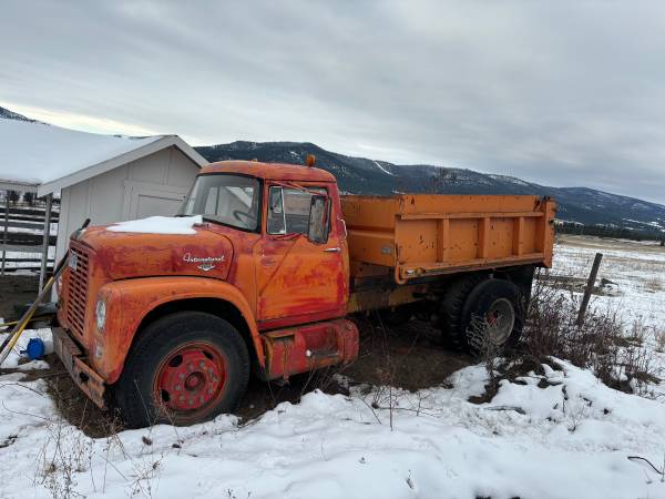 International dump truck 1