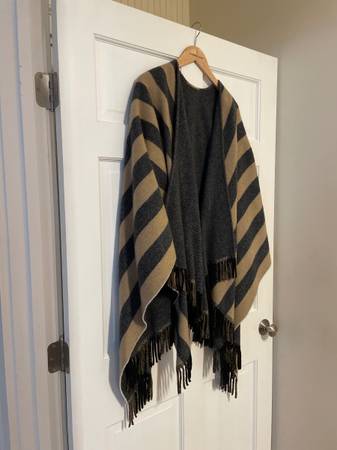 Reversible woolen smock 1