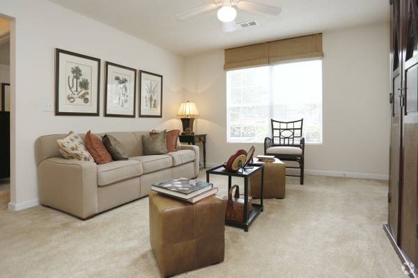 $1,297 / 2br - 1060ft2 - Spacious and beautiful. Consider your new 2 bed / 2 bath found! (Stone Mountain - Stone Mountain Park)63964265932162120