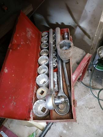 3/4 drive socket set & extras. 1
