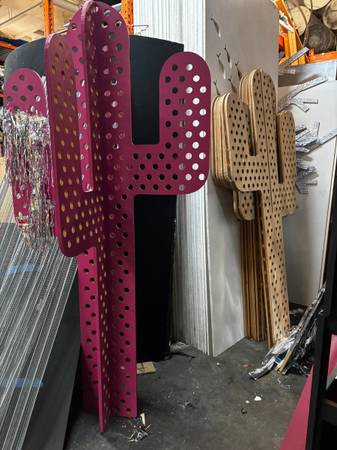 FREE CACTUS DECOR PROP event planning birthday new year's day party 1