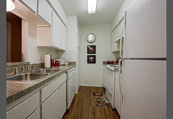 $1,260 / 1br - 650ft2 - $$$$$$$  ONE MONTH FREEEEEEE ----WE'RE WAITING FOR YOU $$$$$$ (Addison)63796350797827122