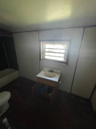 $35,000 / 3br - 3bed 2bath house (Coshocton)63799516944899120