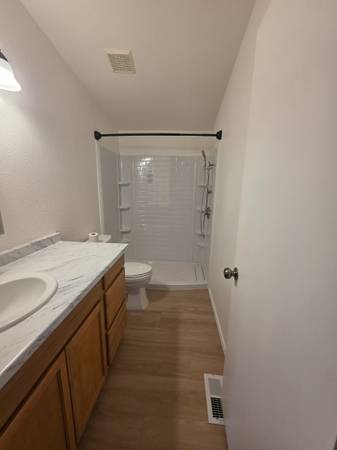 $550,000 / 3br - 1578ft2 - Casa prefabricada en comunidad cerrada para mayores de 55 años. Ubicada en (Wenatchee, Washington)63654904089601123
