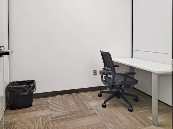 Small Office West Allis –Lincoln Ave Starting under $300 1