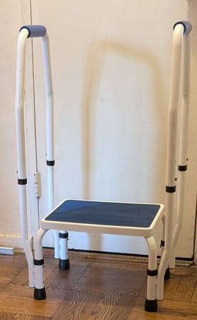 Strong, Secure Step Stool with adjustable handrails 1
