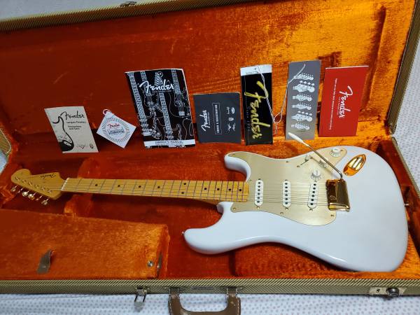 Fender’57 Reissue Mary Kaye Blonde Stratocaster 1