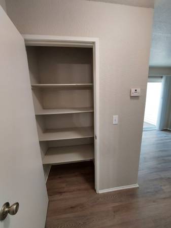 $1,725 / 2br - 960ft2 - $1725/2bed 2 bath Downstairs with a $300 off special at move in!! (Sacramento)63844739789697123