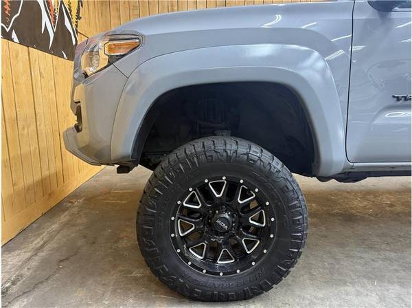 2020 Toyota Tacoma Double Cab - Photo 13
