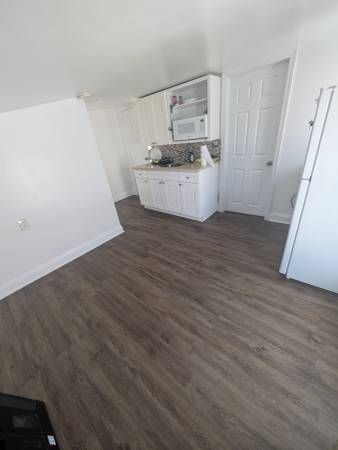 $800 / 2br - Rent room (Woodhaven)63698513033731123