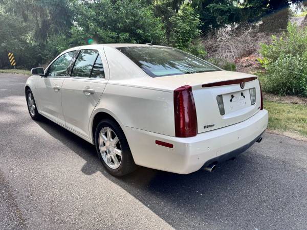 2005 Cadillac STS - Financing Available! - $4900.00 (Puyallup WA)63469747552387122