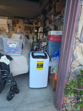 BLACK AND DECKER PORTABLE WASHER 1