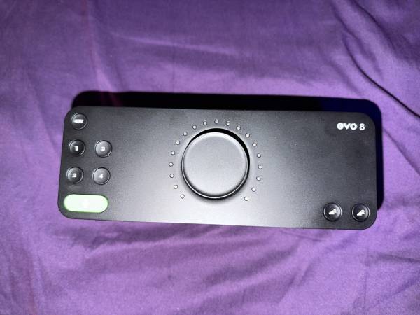 Audient EVO 8 Audio Interface 1