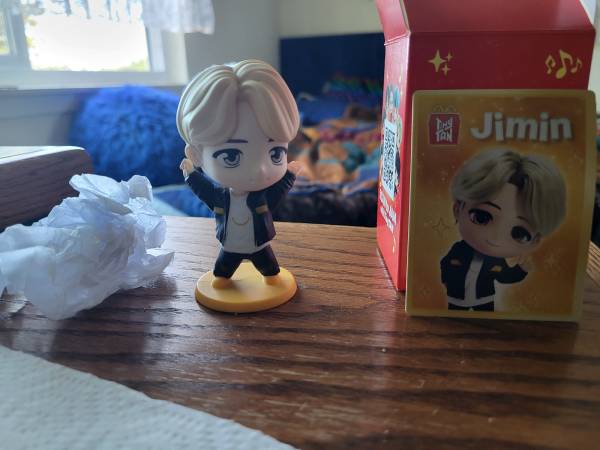 BTS TinyTan McDonald's Toy Jimin 1