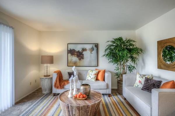 $1,325 / 2br - 800ft2 - 2 BD, Garages available, Patios/Balconies with every home (805 NE Kane Dr, Gresham, OR)63999315272578121