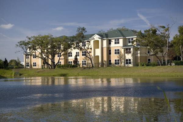 $1,245 / 2br - 943ft2 - Looking to move? Apply at manateecovefl.com-Reduced rent NOW!!!! (Manatee Cove in Melbourne)63846409170305120
