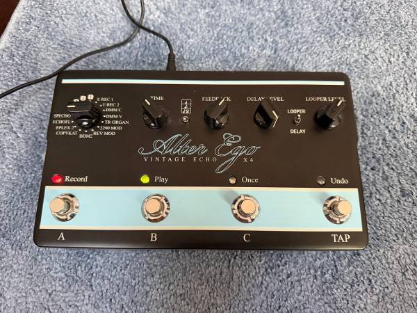 TC Electronic Alter Ego X4 delay / looper pedal - musical