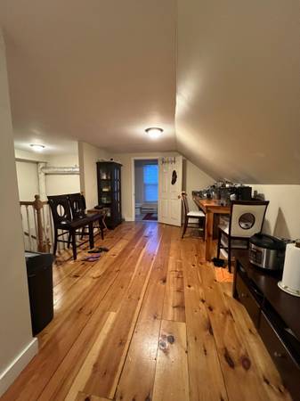 $3,600 / 6br - 2600ft2 - Brand New Listing 1 Block from Umass South Campus Huge House (Lowell)63614216368001124