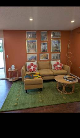 Looking for a roommate 1