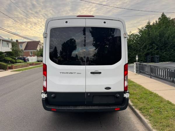 2016 Ford Transit 350 350 - Photo 6