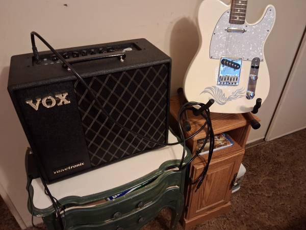 fender telecaster w/ amp 1