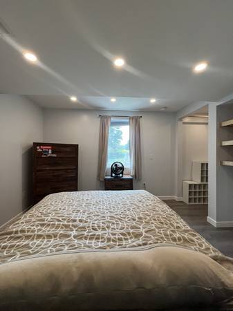 $800.00 / 4br - 1750ft2 - Furnished Private Basement Suite for Rent | ROOM for rent| $800 | Avai63681714140801122