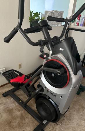 Bowflex Max Trainer M5  Stair Exercie Machine 1