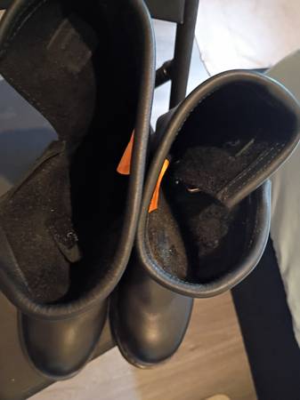 Boots ! 1