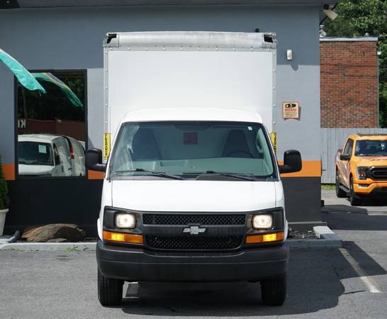 2016 CHEVY EXPRESS 3500 CUTAWAY BOX TRUCK LIFTGATE 12FT CARGO - $16,993 (Kennesaw)63621265182467121