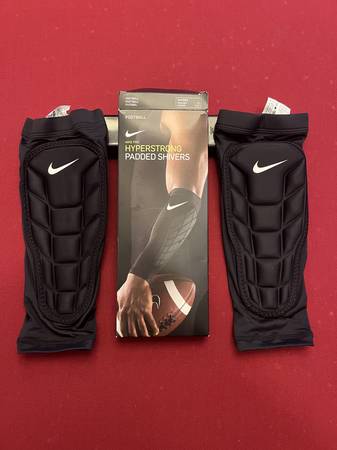 Nike pro hyperstrong PADDED Shivers football NEW 1