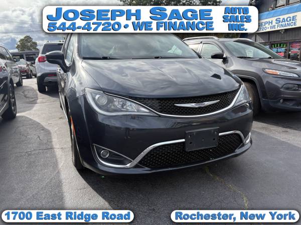 2020 Chrysler Pacifica -   Get approved here! Apply online today! 1