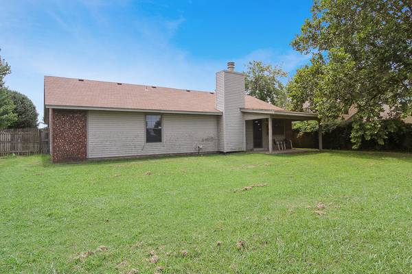 $236,000 / 3br - 1650ft2 - Ready to go Home in Owasso. 3 Beds, 2 Baths63982278823043124