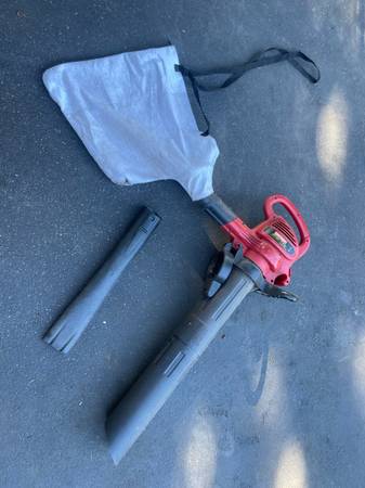 Craftsman Leaf Blower/ Yard Vacuum 1