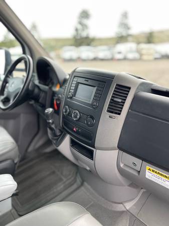 2016 Mercedes Benz SPRINTER 3500 - Photo 12
