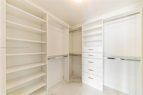 $8,000 / 3br - 1700ft2 - 3 Bedroom Corner unit Biscayne Beach Edgewater (Edgewater)64049455007746123