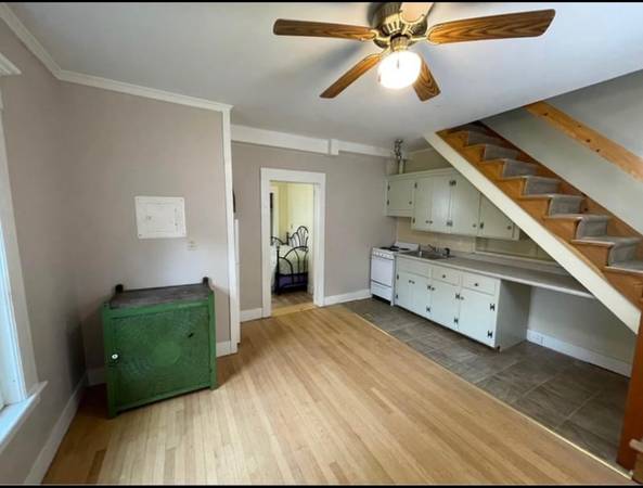 1000,00 $ / 1 dormitorio - Apartamento limpio y soleado para una persona633134845418271218