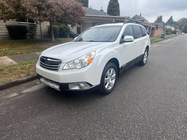 2011 Subaru Outback H6 Limited 1
