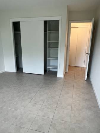 $2,150 / 1br - 750ft2 - Top Flr unit~NOW Avail~ Updated kitchen & bath~ h&hw incl~ parking~ (4 Corners area~ Lahey area)63828338085123121