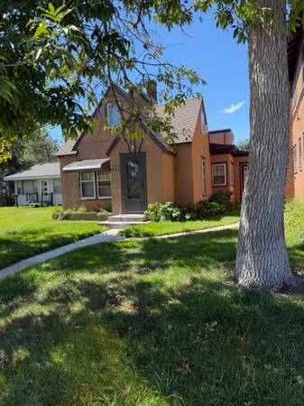 3-Bedroom House Near BSU 1119 1